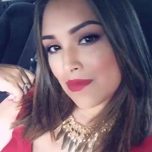 Meet your Posher, Norma